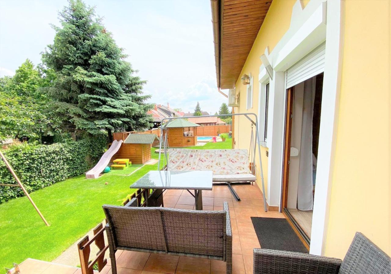 Apartman Siesta Buek - Buekfuerdo Bagian luar foto