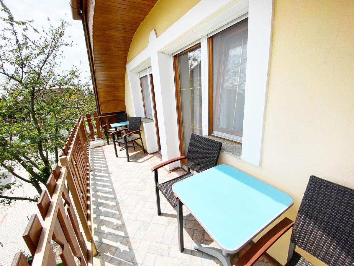Apartman Siesta Buek - Buekfuerdo Bagian luar foto