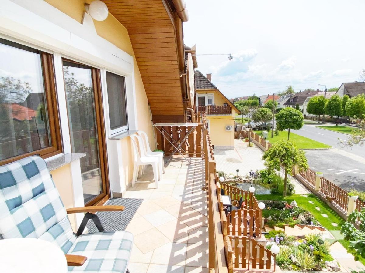 Apartman Siesta Buek - Buekfuerdo Bagian luar foto