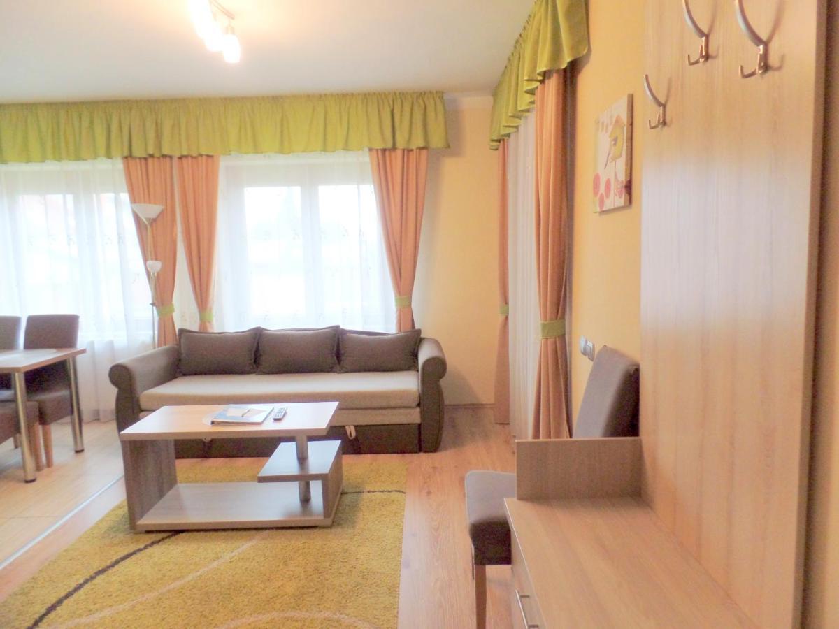 Apartman Siesta Buek - Buekfuerdo Bagian luar foto