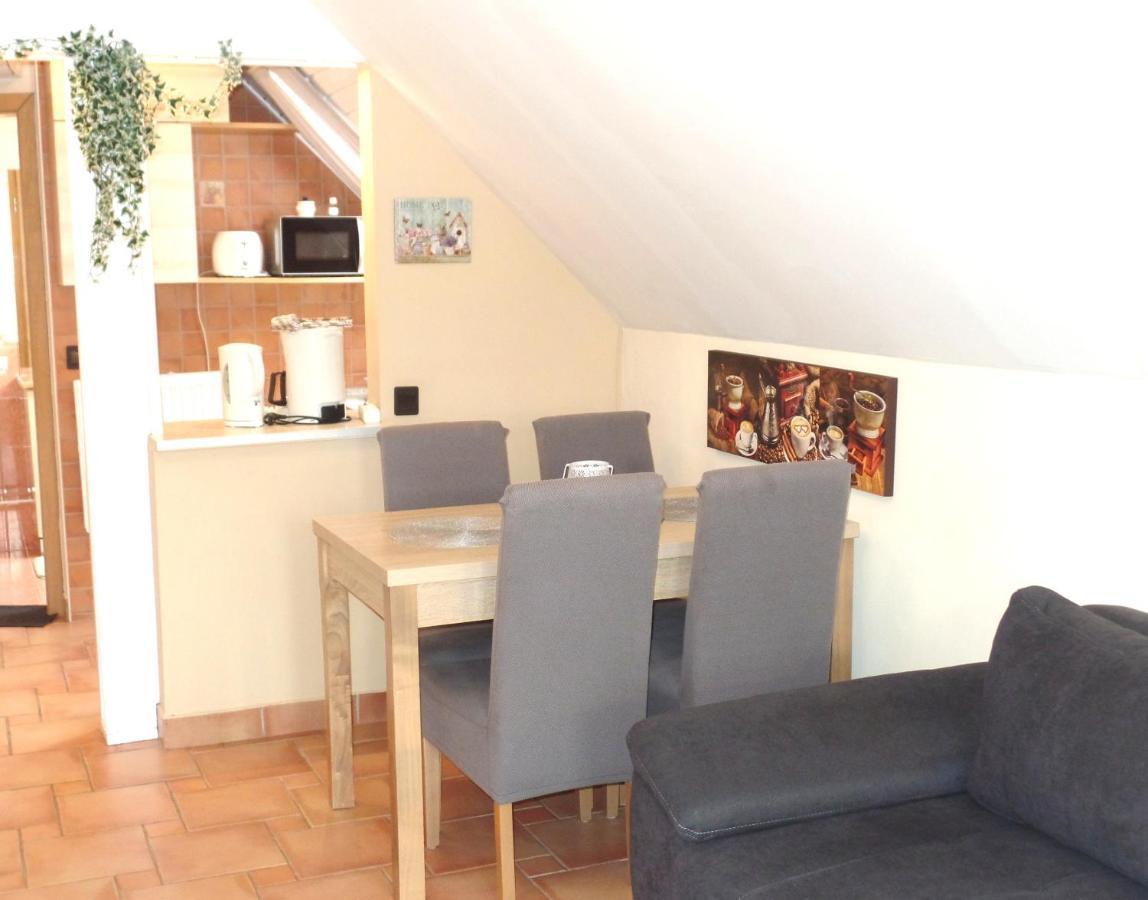 Apartman Siesta Buek - Buekfuerdo Bagian luar foto