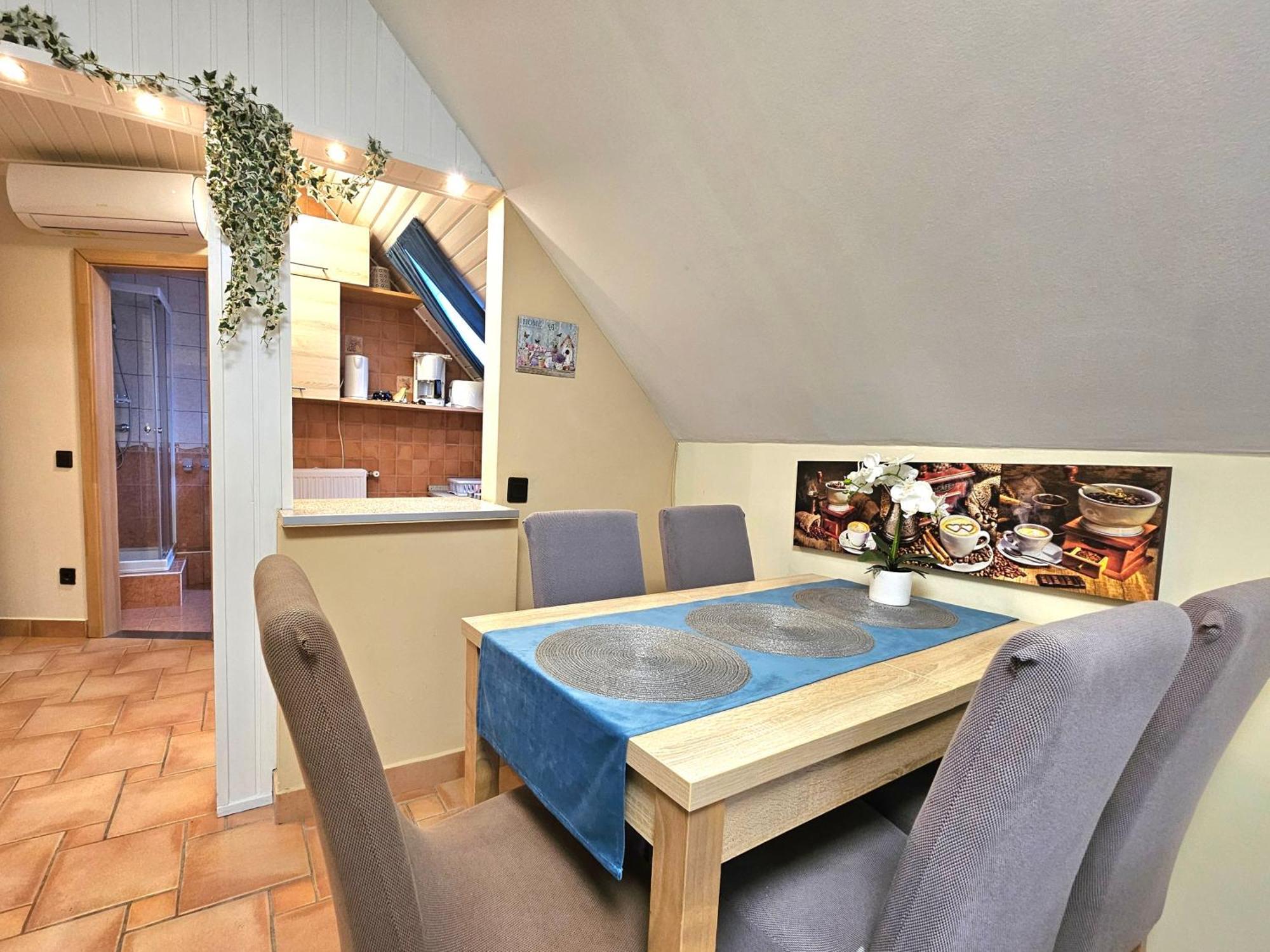 Apartman Siesta Buek - Buekfuerdo Bagian luar foto