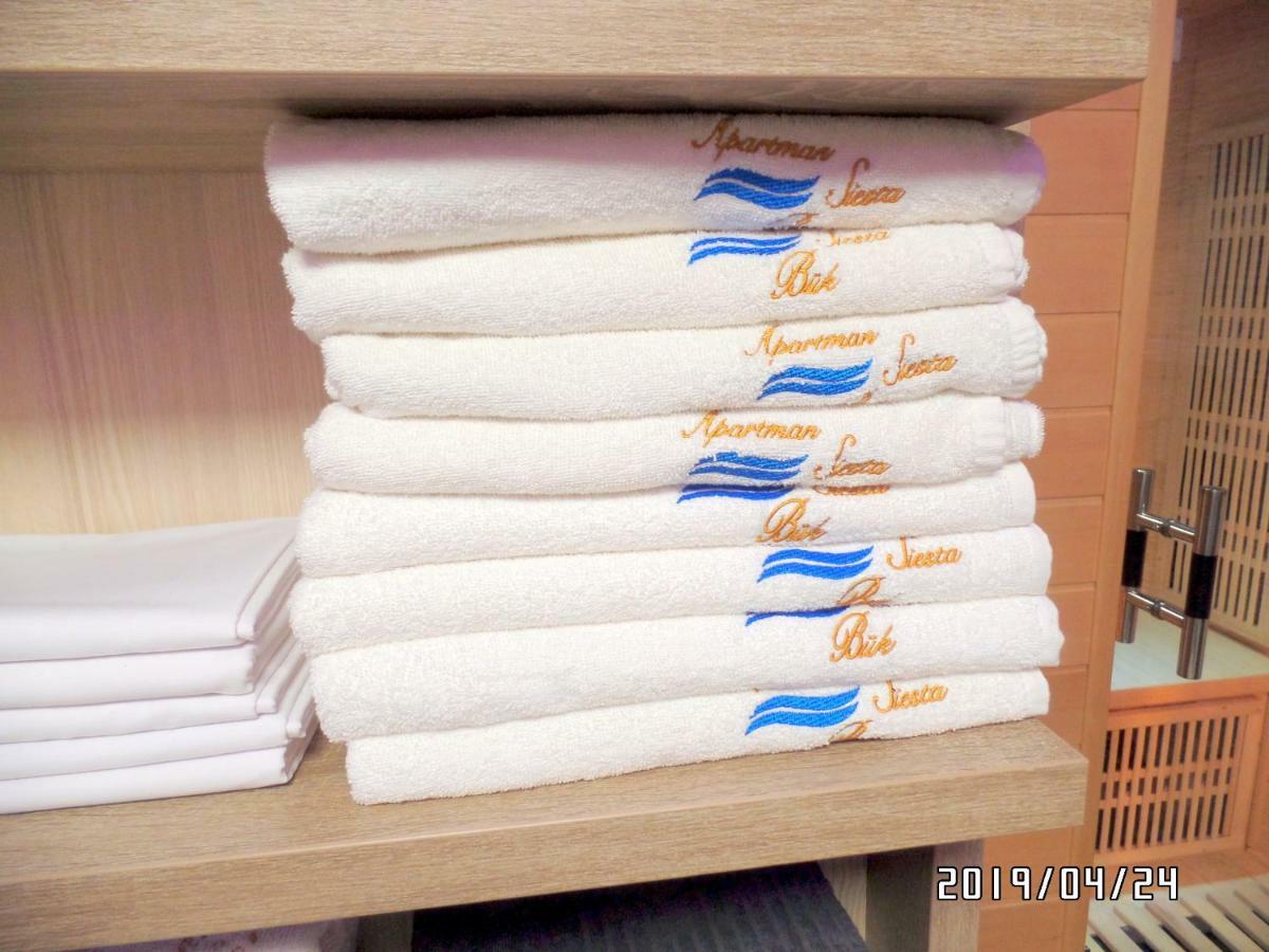 Apartman Siesta Buek - Buekfuerdo Bagian luar foto