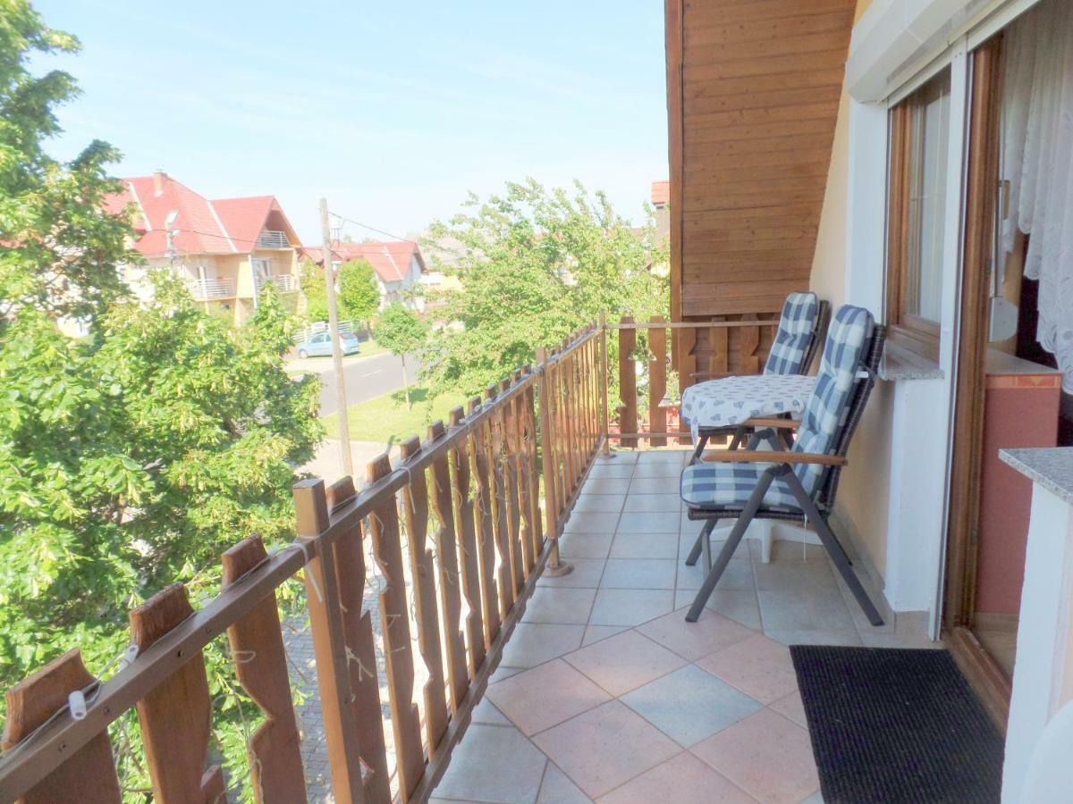 Apartman Siesta Buek - Buekfuerdo Bagian luar foto